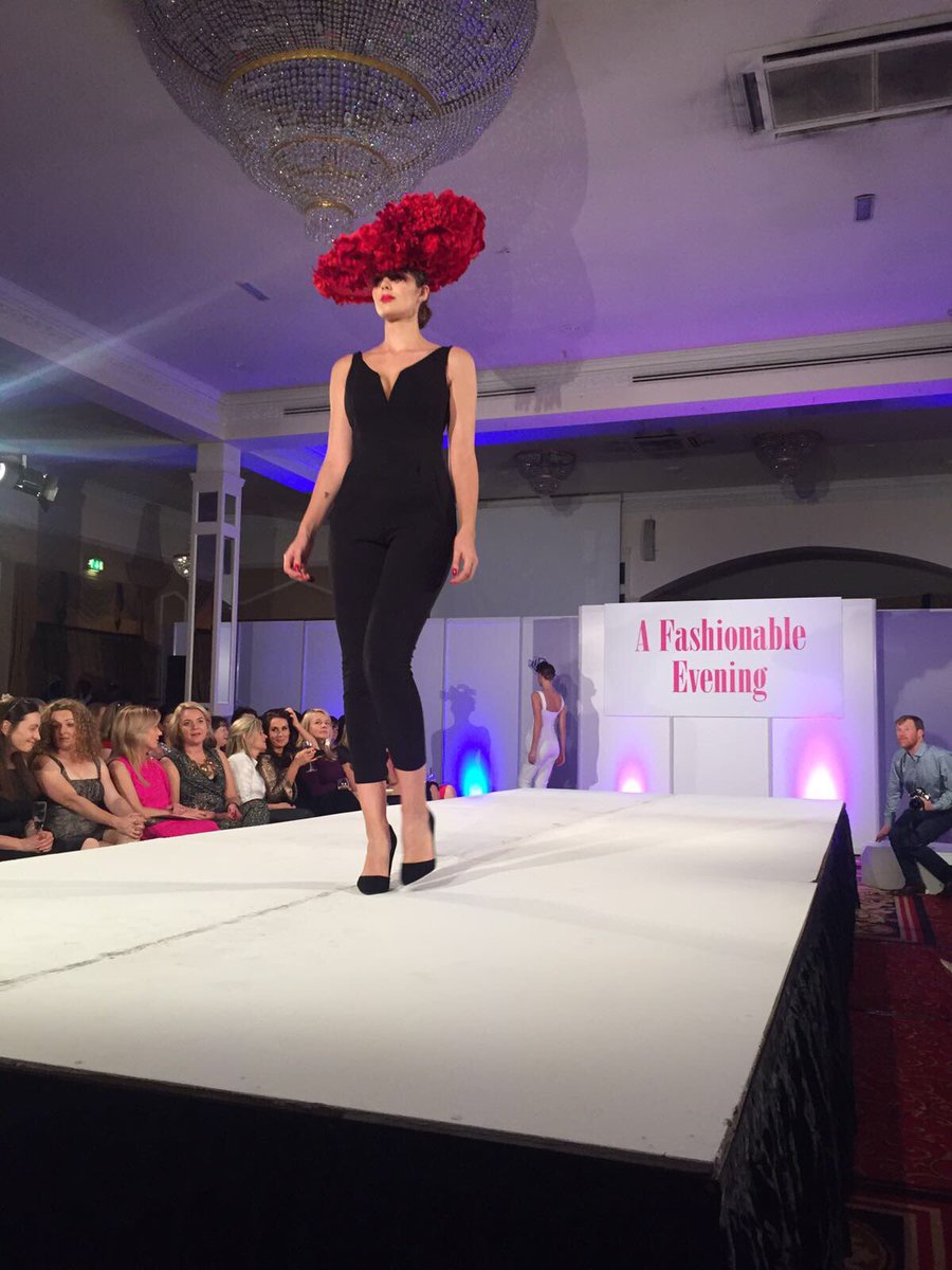 Fashionable Evening tweet media