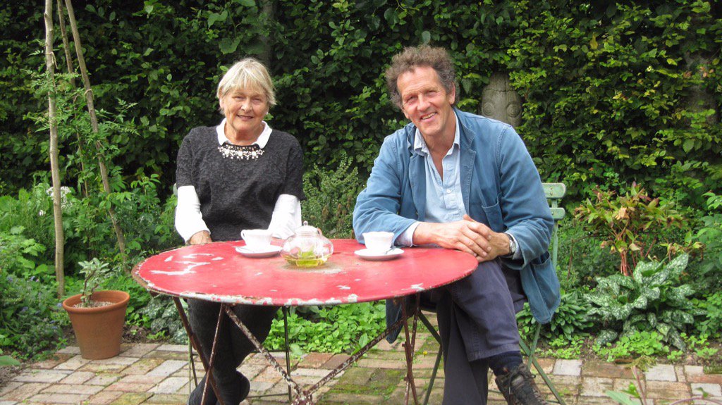 carrtogram's tweet photo. Glad that went so well @TheMontyDon Like yourself #HelenDillon (from the neighbourhood) is a legend #GardnersWorld https://t.co/ikk4bdIKWU