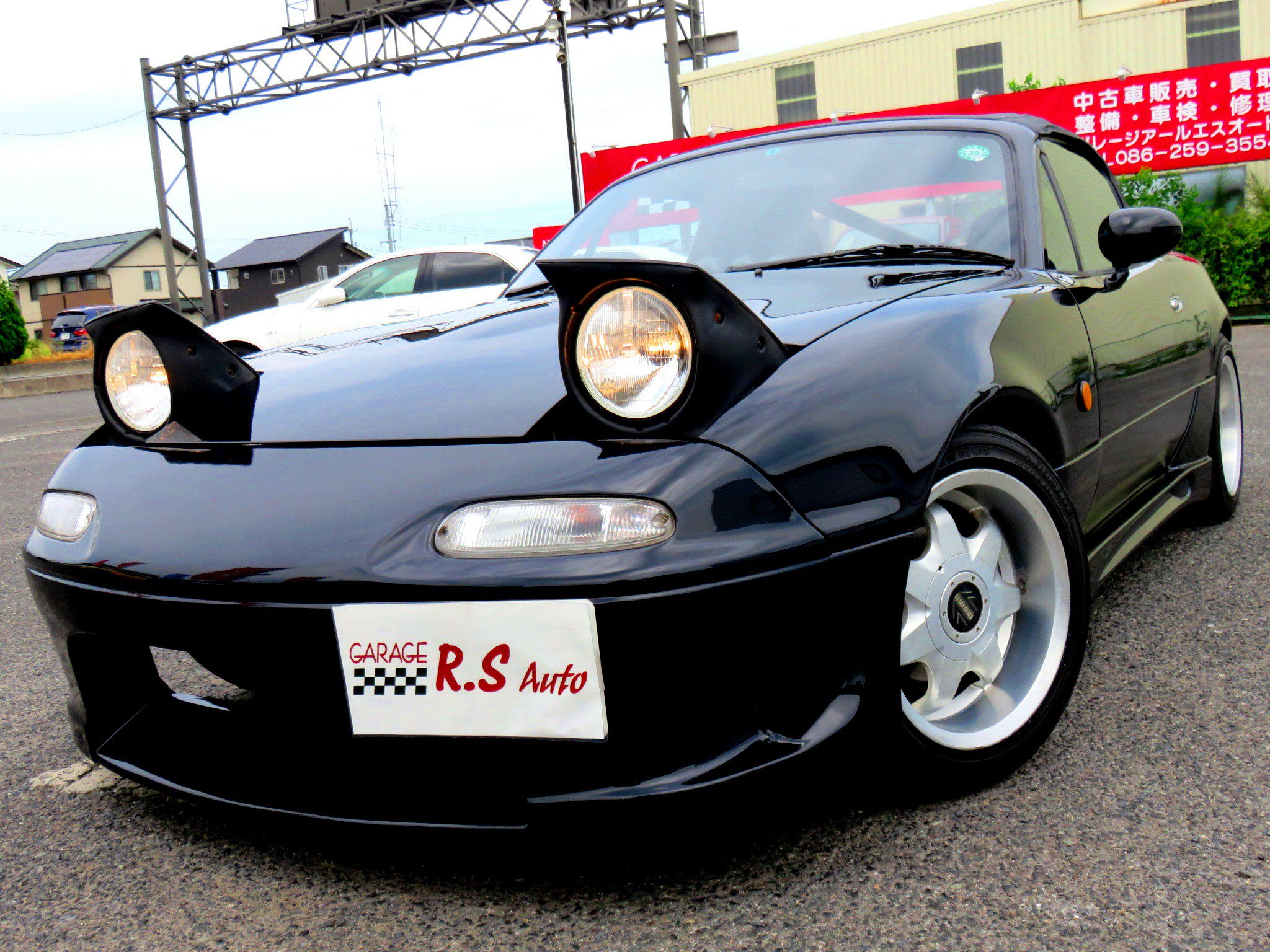 Rs Auto 岡山 No Twitter 入荷 情報 平成5年式 ユーノスロードスター 9 1万ｋｍ 主な装備 5速mt Hddナビ フルセグ ローダウン等 詳しくは T Co 9unlvgimta ロードスター Roadster ユーノス Eunos アールエスオート 中古車 T Co