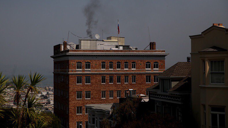 jennyfrky's tweet image. FBI could be planting ‘compromising material’ during searches of Russian...
#FalseFlagAlert rt.com/news/402506-za…