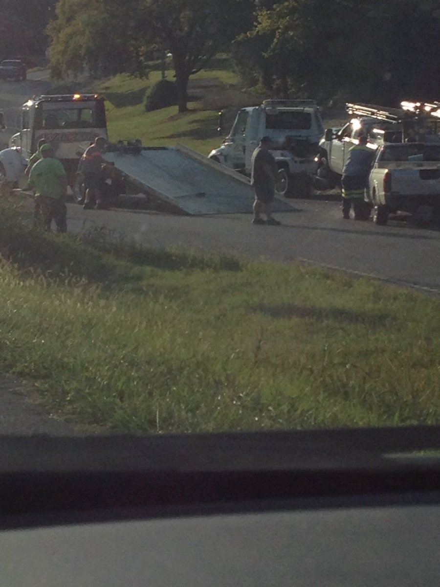 Tammyjocausey's tweet photo. They are getting the wreck cleared up at Morgantown Rd. And Briggs Hill @joeimel https://t.co/SUMP4AkfzI