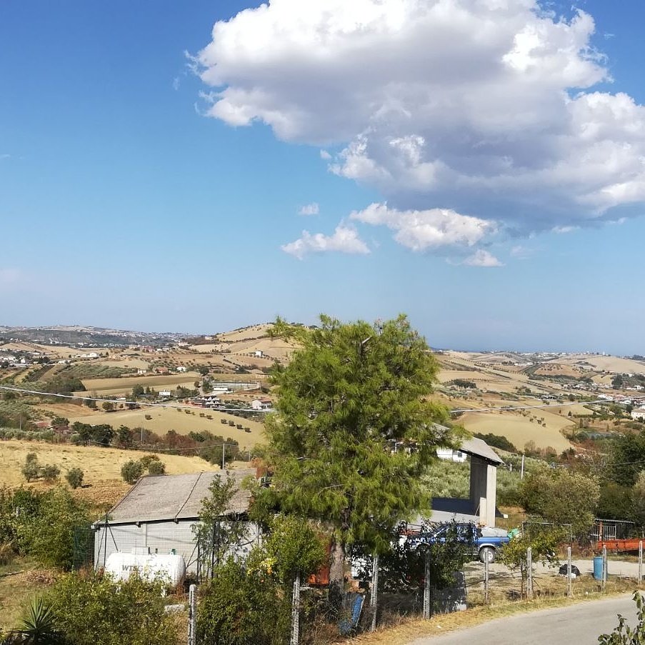 CaveCanem2017's tweet photo. #cavecanem #unafotoallasettimana #abruzzo #molviano #abruzzivistidamolviano https://t.co/RH6xYNjS1p