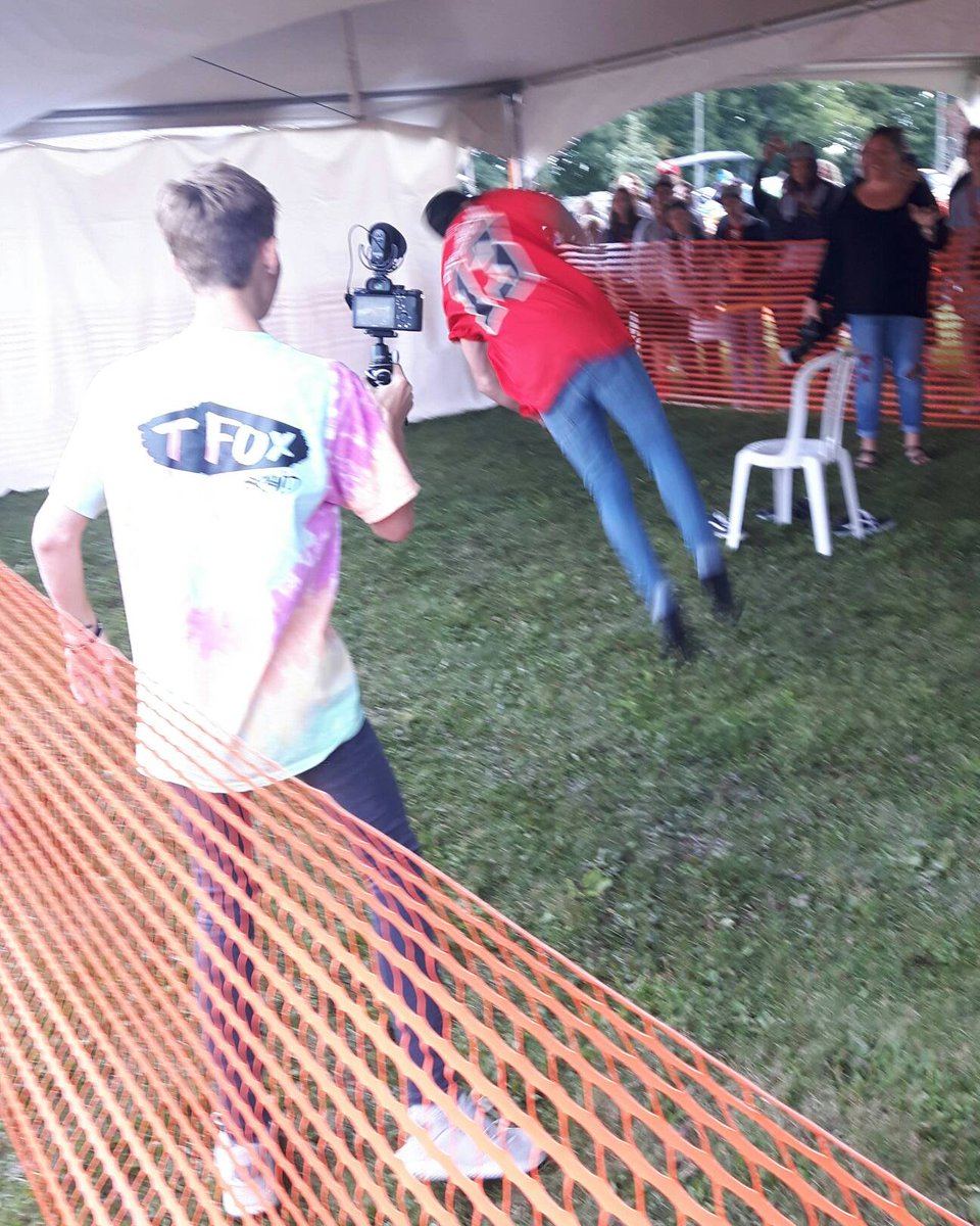 ActionXpo's tweet photo. Is it a Dance Off or a Meet &amp; Greet ??
Either way there's a lot of excited people!

Who had the best flip of the night? 

#MonsterMash https://t.co/96jRsAtIRf
