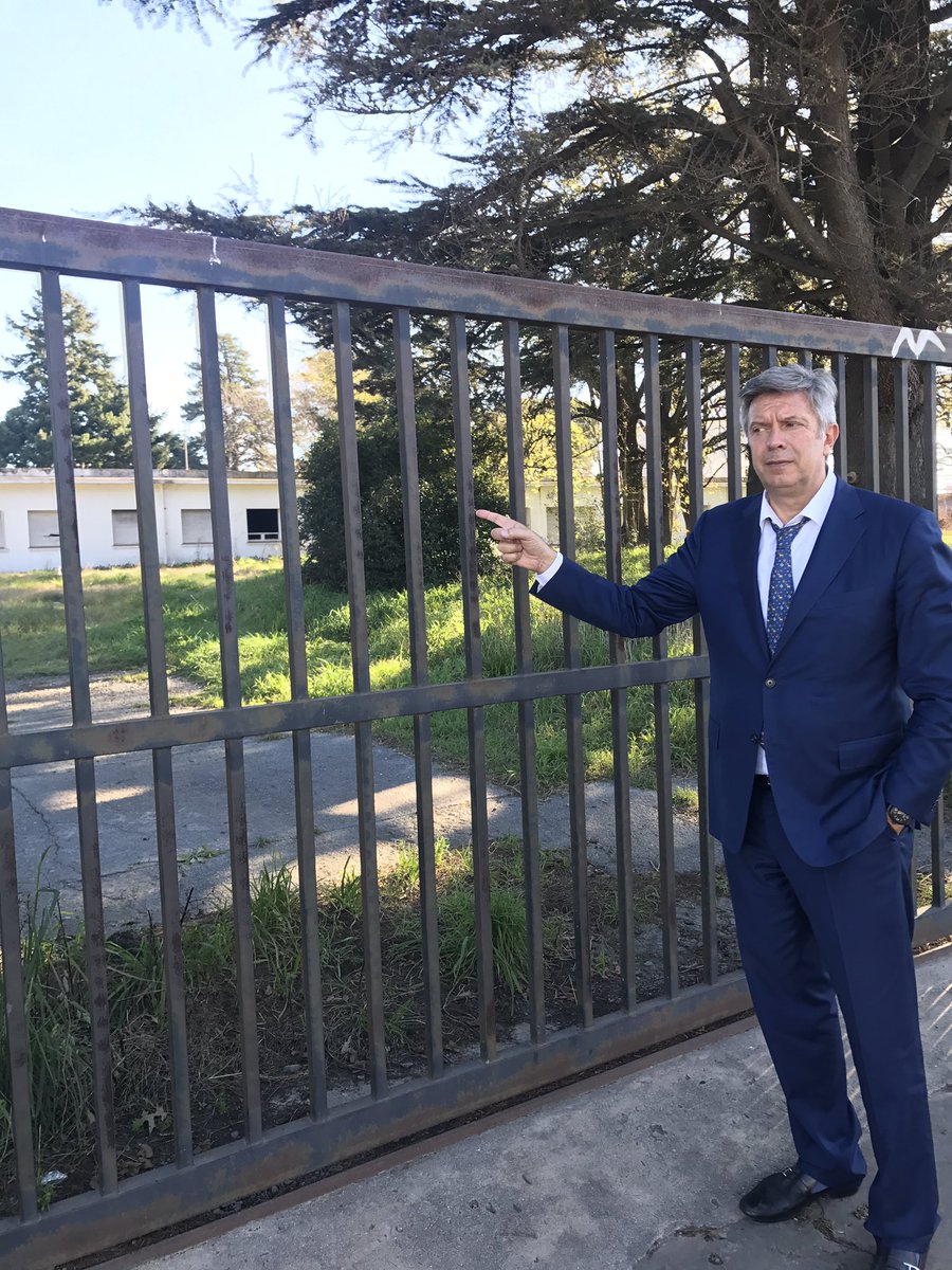 dalessamauricio's tweet photo. Tandil. Villa Italia. Vamos a promover la expropiacion del ex policlinico ferroviario para recuperarlo para el sistema de salud https://t.co/pm3ZDiCHgB
