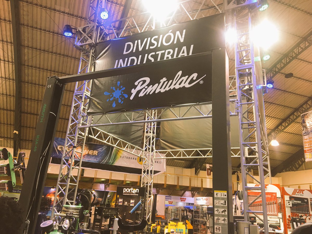 pintulacec's tweet photo. Estamos a pocos minutos de comenzar nuestra charla de "Novedades para negocios de mecánica automotriz en el siglo XXI" en #Expomec2017 👍 https://t.co/1McVjtPpna