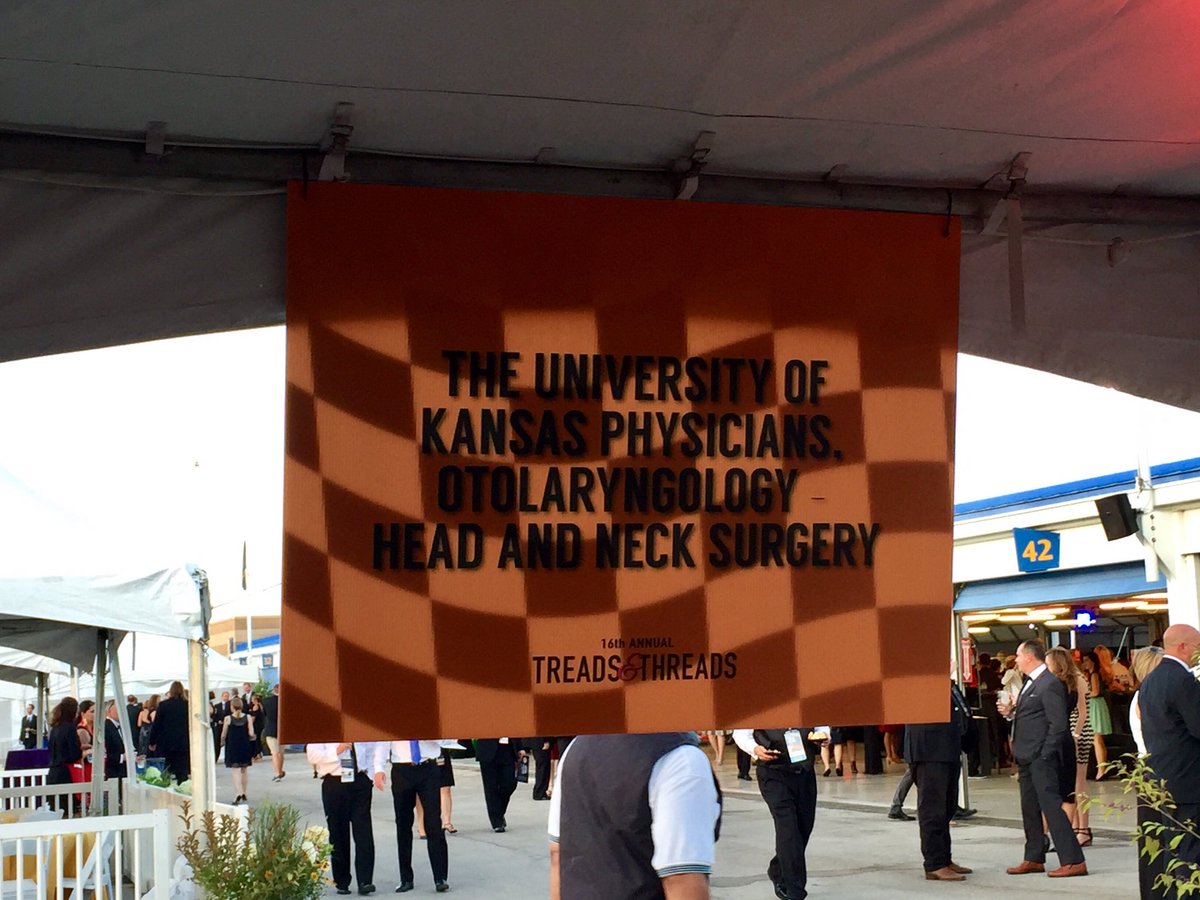 SinehanBayrakMD's tweet image. Excited to be at #TreadsandThreads, an annual benefit for cancer patient care, on behalf of @KU_ENT! @TreadsThreads