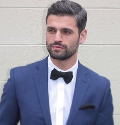 PeterKrausDaily's tweet image. This is a ONCE IN A LIFETIME type of guy, that doesn't come ard often!

So, let's make Arie #TheBachelor @fleissmeister 🙄🙄 #CancelTheShow