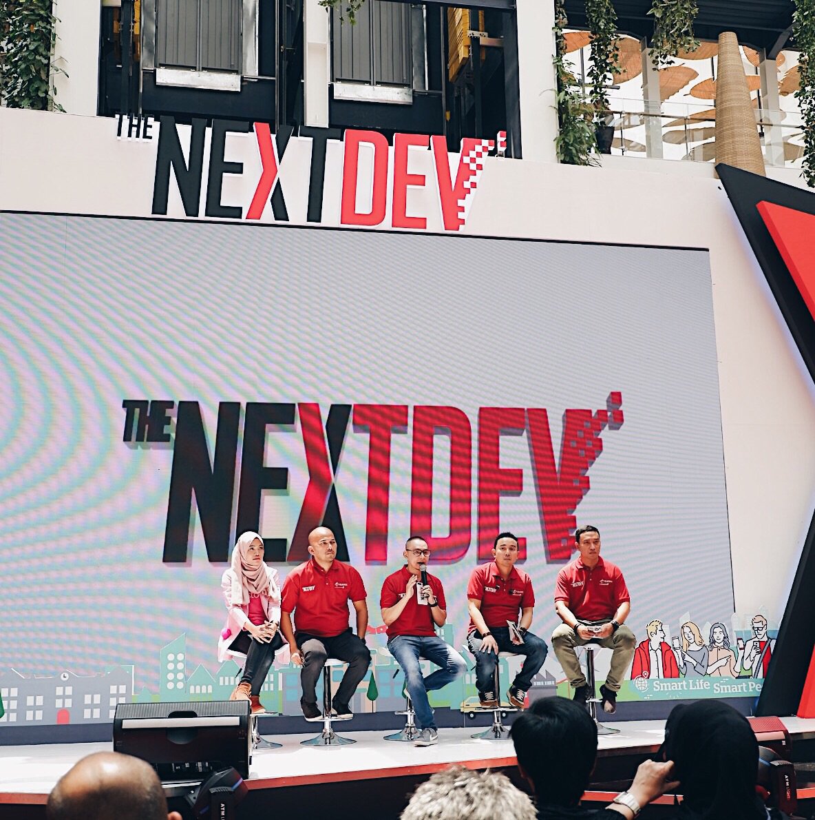 NextDev_id's tweet photo. Sesi Q&A seputar #NextDevShowCase kepada para media lokal! #NextDev2017 https://t.co/wJj3v6r5FQ