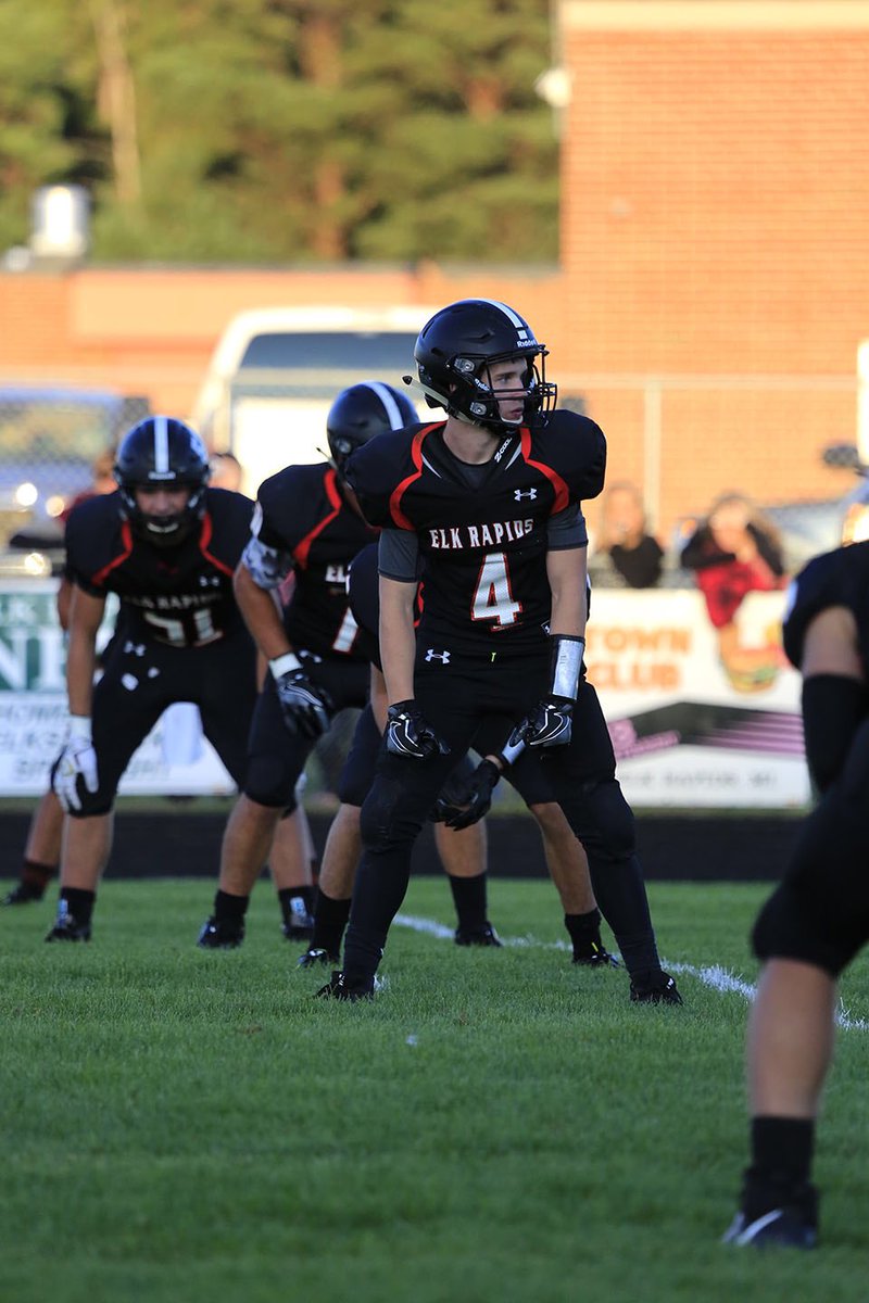 ElkRapidsFB's tweet photo. READY and waiting for kickoff vs St Francis 🏈 Come out Saturday night and support the boys at Thirlby Field @ 7:00!! https://t.co/T0Zsrab5sF