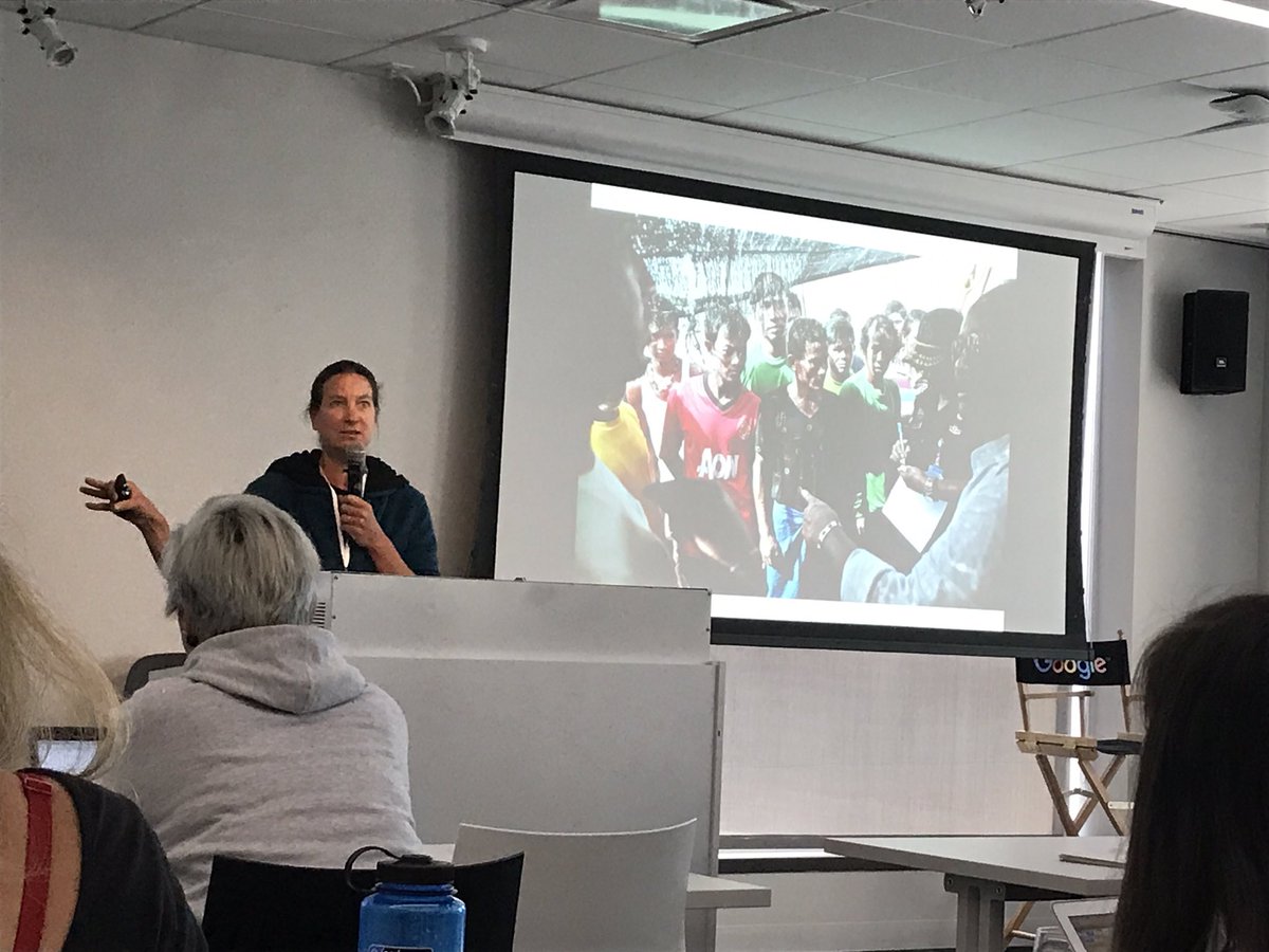 chrisarnold's tweet photo. Awesome day learning about #spacejournalism w/ @mendozamartha, @thejefflarson, @hrwgc and more. Thanks, @reveal @googlenewslab. #techraking https://t.co/swaECjJ7xD