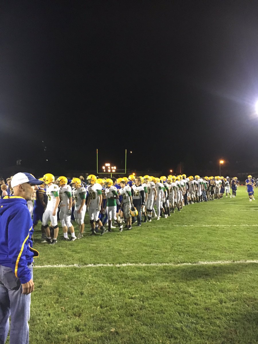 FerndaleSports's tweet photo. What a finish!! Ferndale wins 19-16 https://t.co/sfjkXKlftt