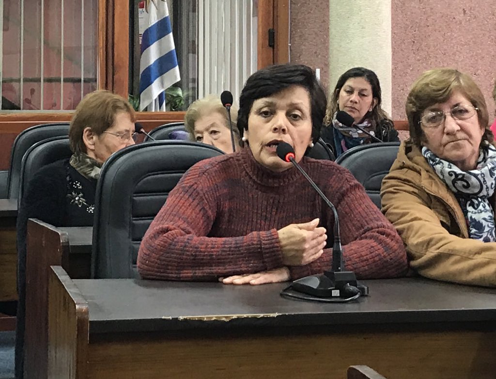JoseArocena's tweet photo. Comision Equidad y Género en Florida, recibiendo delegaciones q plantean sus necesidades ! https://t.co/NcSfWhP1e9