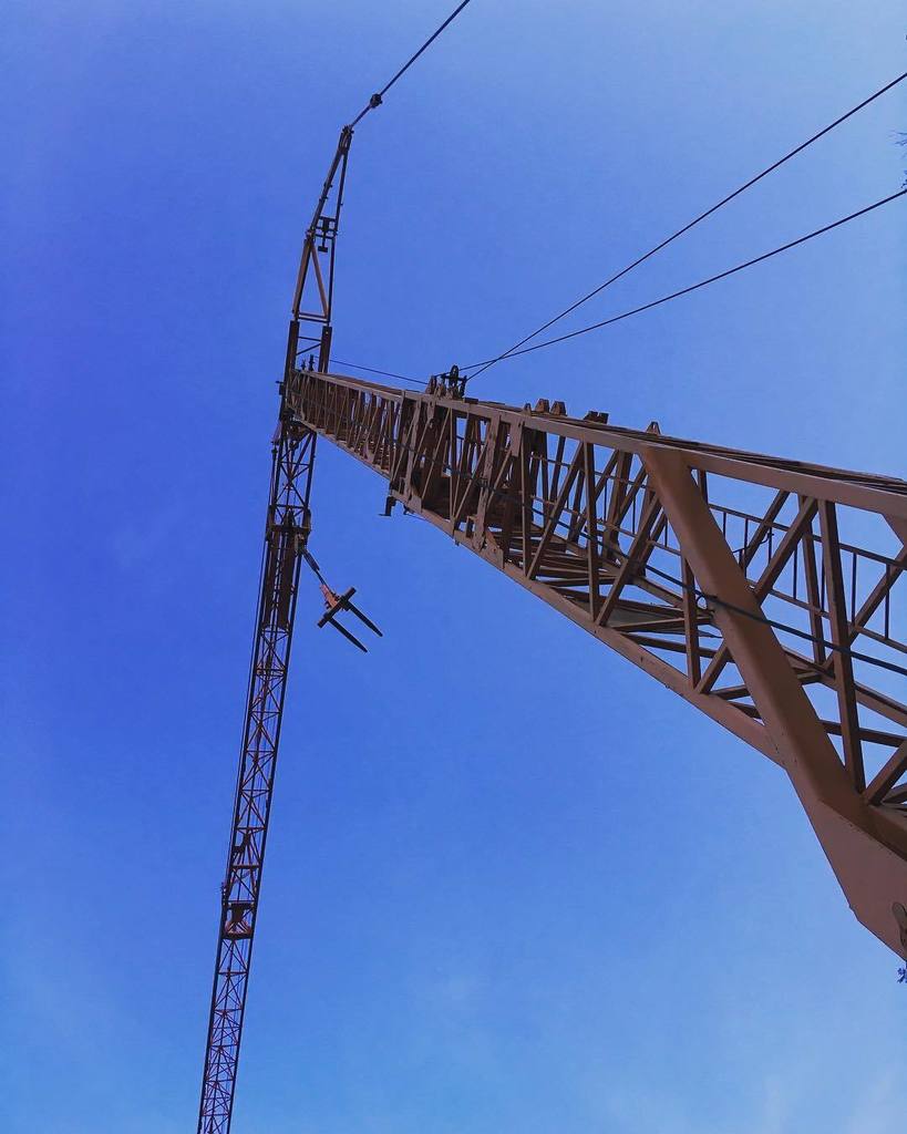 cranelife's tweet photo. #hallecrane #halle #hallesaale #easterncrane #bpr #cadillon #chrono55 #frogview #bluesky #crane #structure #forklift #craneo #cranespotting… https://t.co/OJPDEhMicA