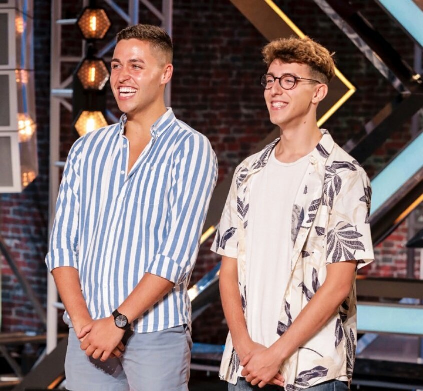 lanie_Xfan's tweet photo. Love that these two are a really unique act 😍 It's just great to see something different &amp; they're REALLY good! 👍
#XFactor #xfactor2017 🎤🎶 https://t.co/9uhGcdeTNI