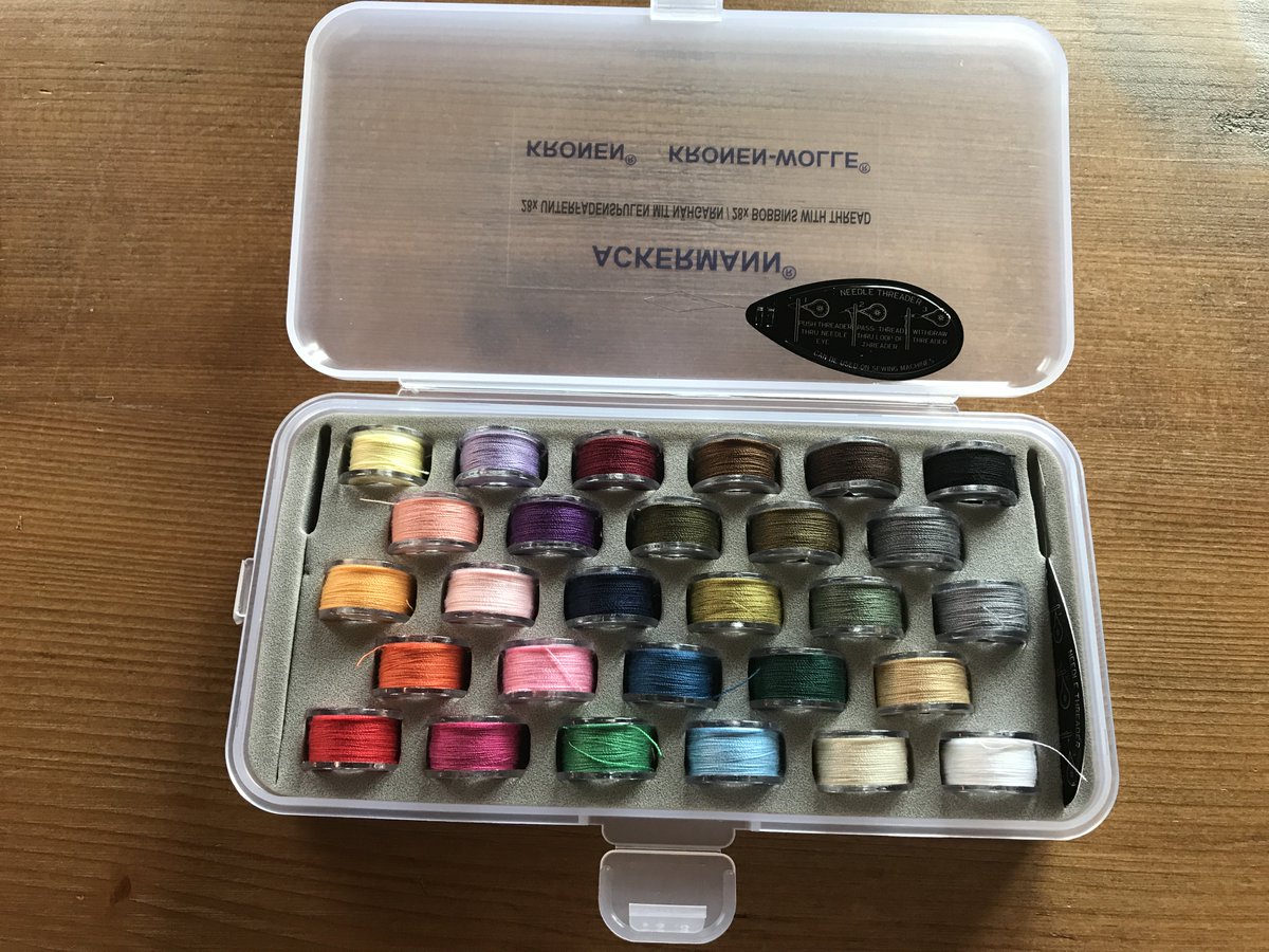 KarinsTestwelt's tweet image. Das wichtigste, was man zum Nähen braucht, natürlich neben einer guten Nähmaschine..
karinstestwelt.de…/13/n%C3%A4hgarn-von-ackerm…/