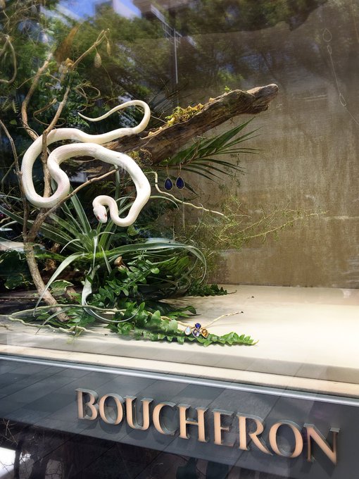 ブシュロン S Recent Tweets 12 Whotwi Graphical Twitter Analysis