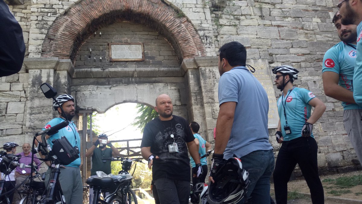 18 kilometrelik rotasıyla Tarihi Yarımada'da bisikletle kültür turumuz başladı.