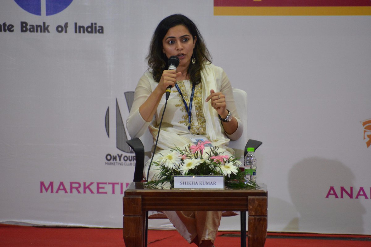 IIMKsp's tweet photo. "Irrespective of the hierarchy, leaders are those who can see what others can't see" - Shikha Kumar @amwayindia 
#Coalescence #IIMInTheNorth https://t.co/m7HfgL0emk