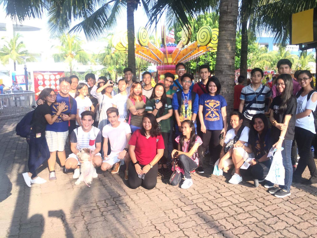 stanleygrayyyy's tweet photo. Hogwarts PH Family
Raise your wands! /*
#HogwartsPH
#Potterheads https://t.co/Kzvv5l9Ppf