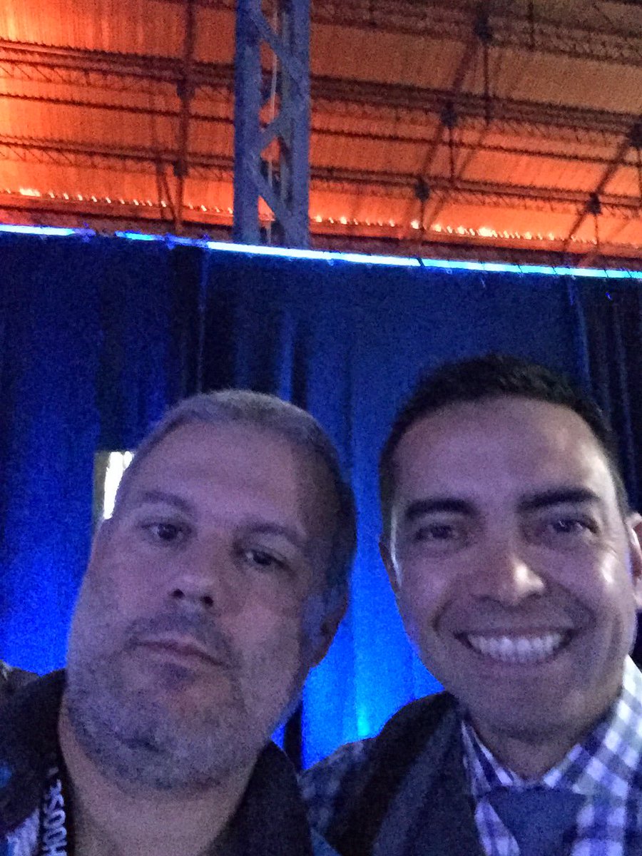 nmlcabral's tweet photo. Conheci ao vivo uma das pessoas que mais admiro no mundo online. @PatFlynn . Thank you very much Pat it was an important moment to me https://t.co/UAFtnZgSYM