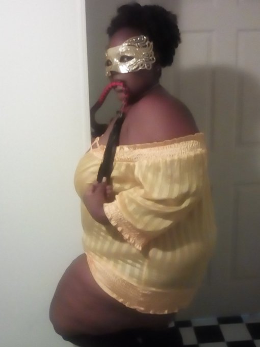 https://t.co/r6gmLEubG6<a href="/tag/camgirl"class="tags"><span>#camgirl</span></a>
