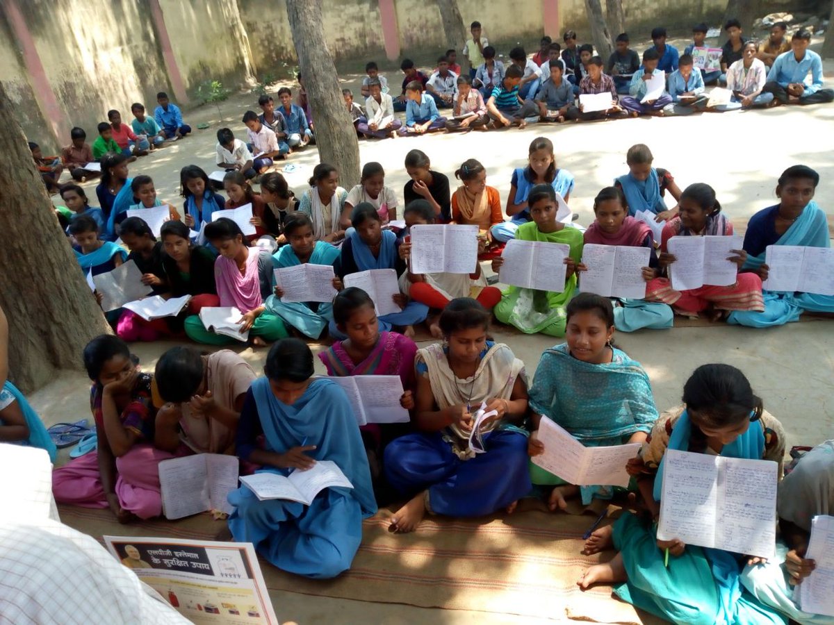 9308134758's tweet photo. #OIL Conservation #Safety Briefing
Painting and Essay Competition held today at Betari Kaimur Bihar
@HPCL @pcraindia https://t.co/EMpbX6cbid