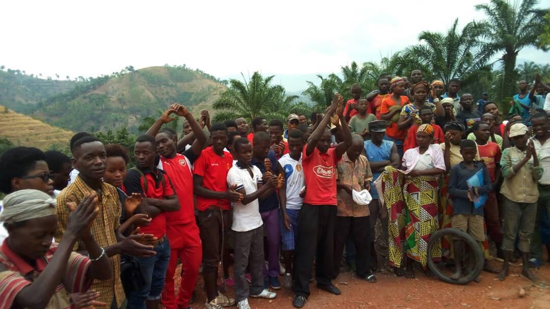 Ndayiziga_Lucky's tweet photo. ASBL @abavukanyi  dans les TDC ce samedi avec la population de  Bubanza.@JaguarAymar @RacineMizero https://t.co/oZNn4ThepG