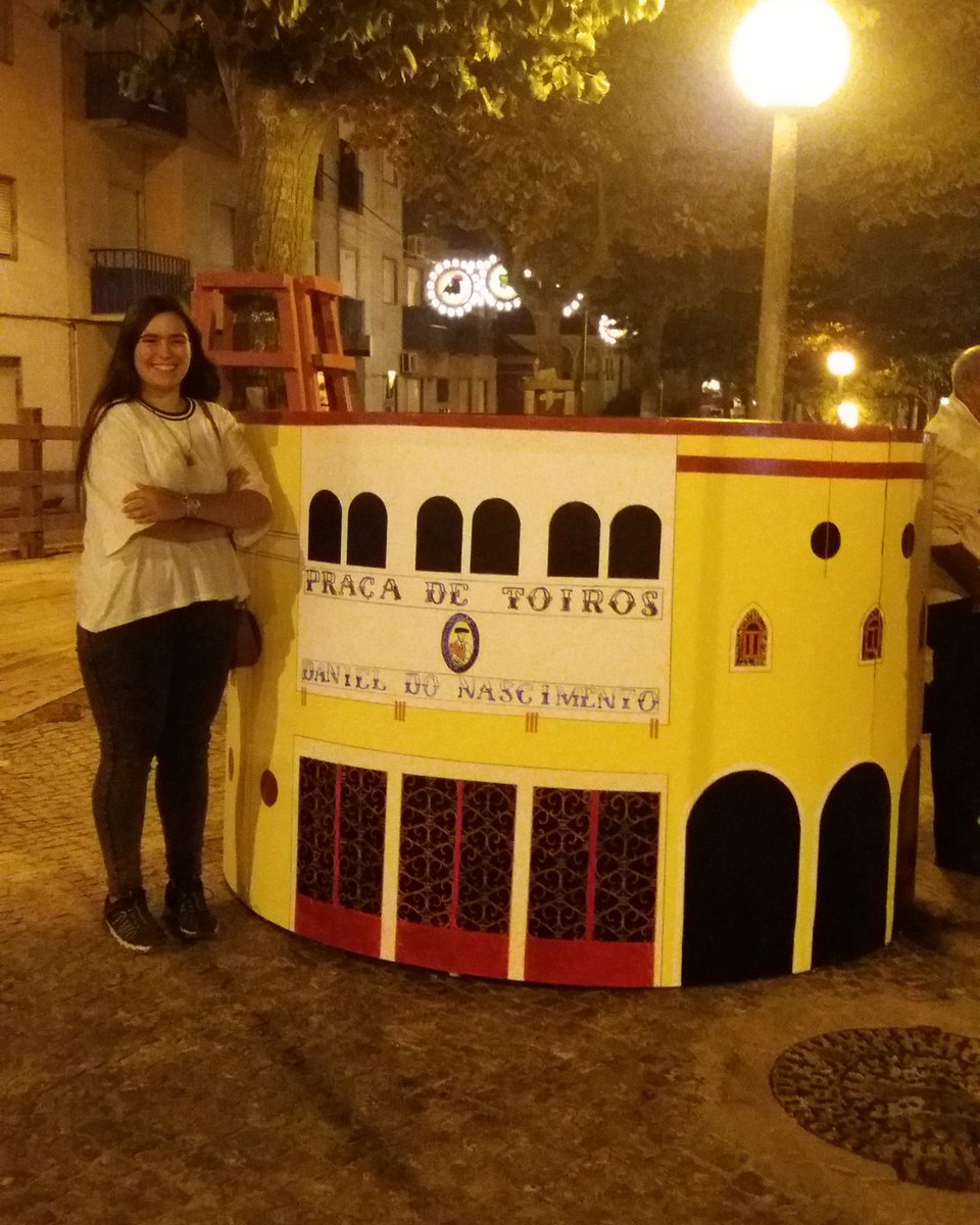 RitaOliveira018's tweet photo. 1/10🎉 #MiniPraçaDeToiros #FDM17'
#HajaOriginalidade #QueVenhamMais https://t.co/Je1Hzb0BiQ