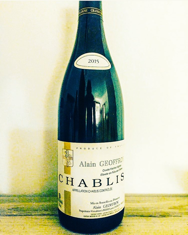 sbollando_team's tweet photo. #CHABLIS 2015
#VIELLES #VIGNES
ALAIN #GEOFFROY
88/100 🔝🥂🏆 🇫🇷
🛒👉 https://t.co/VUQonMzsdo
#sbollandoteam #wine #vino #bourgogne #vin #vinho https://t.co/gU6hLt0EWr