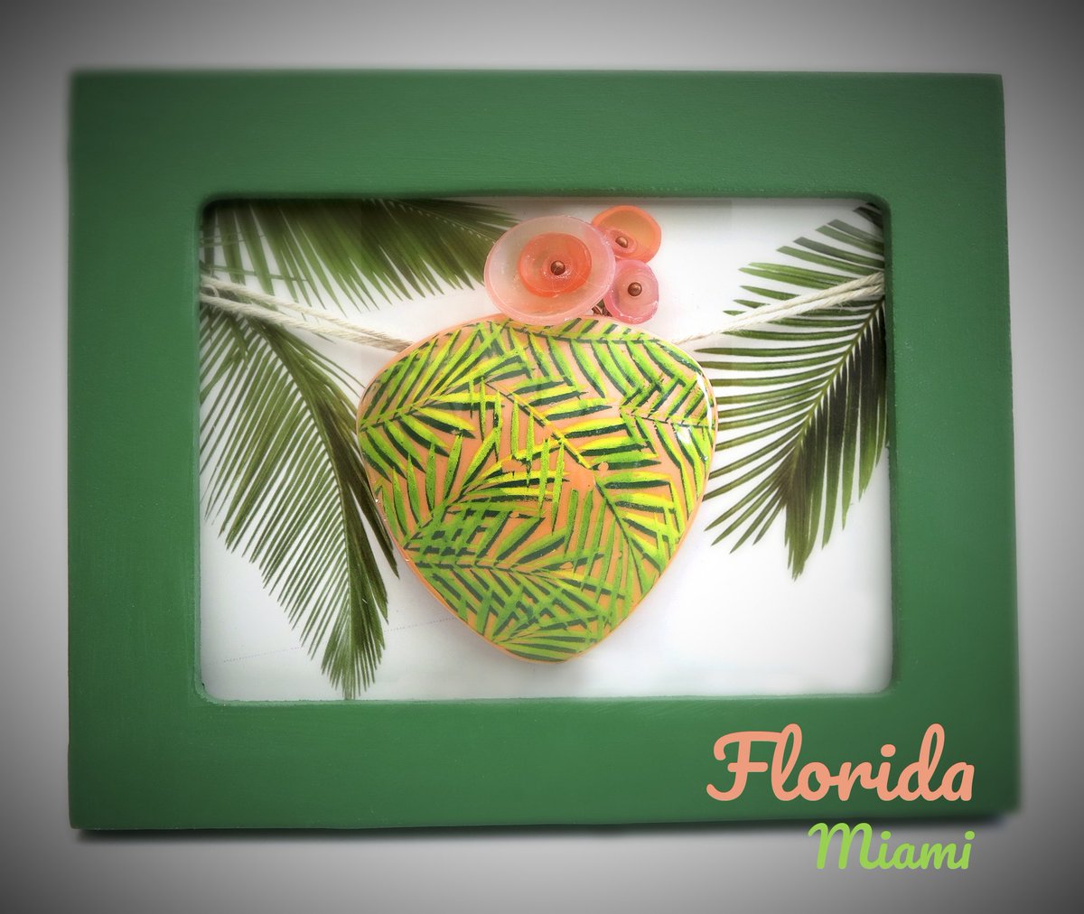 PolyStudioShop's tweet photo. Florida, pendentifs
Pas pu m'empêcher d'en faire plusieurs versions. https://t.co/QhbPZeQkFd