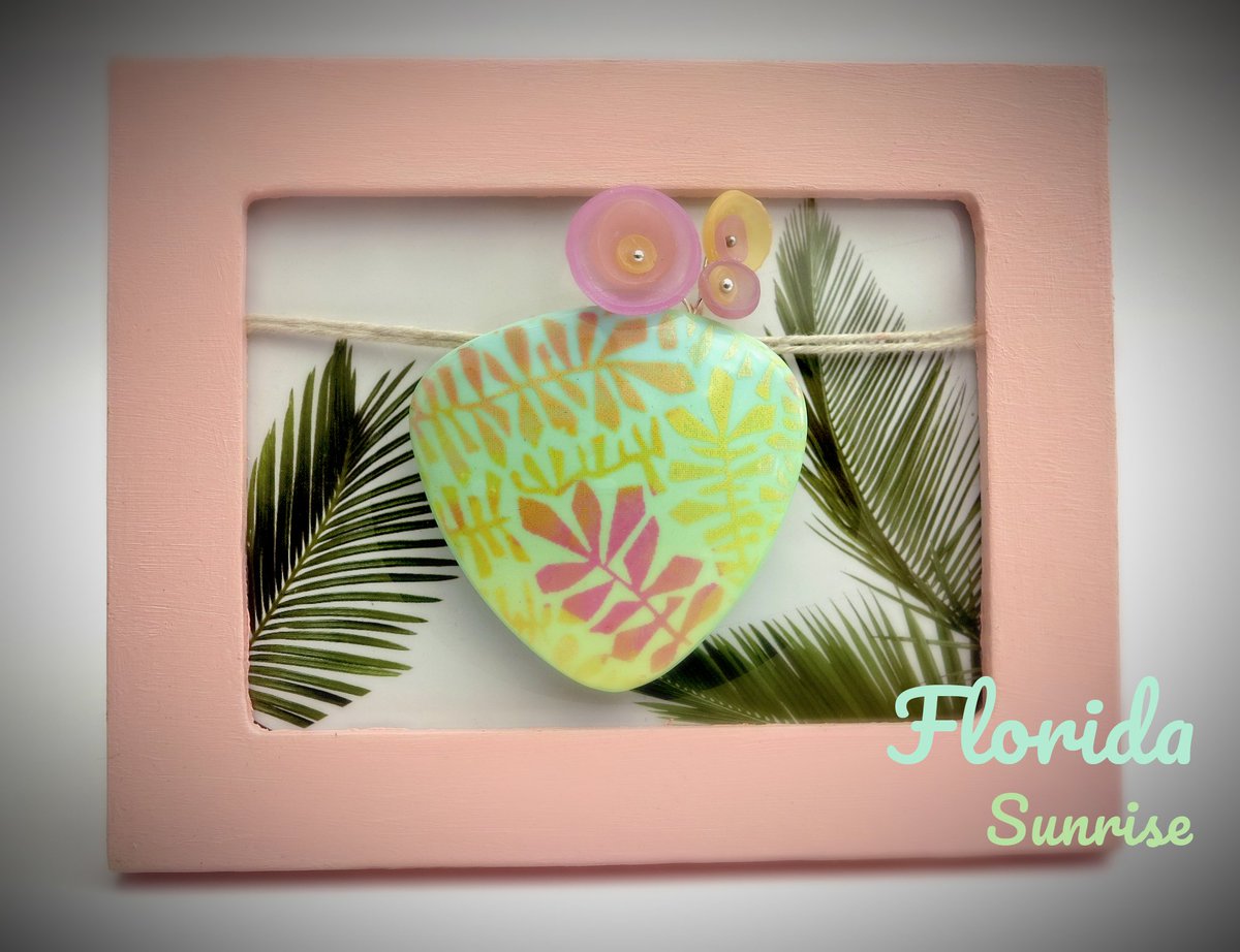 PolyStudioShop's tweet photo. Florida, pendentifs
Pas pu m'empêcher d'en faire plusieurs versions. https://t.co/QhbPZeQkFd