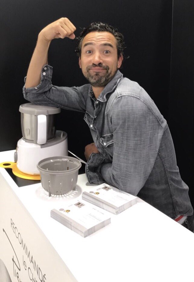 Deux grandes stars de Babycool, le robot Link de Suavinex et Pierre Augé ! #magicmaman #pierreauge #suavinexfrance #livingsuavinex