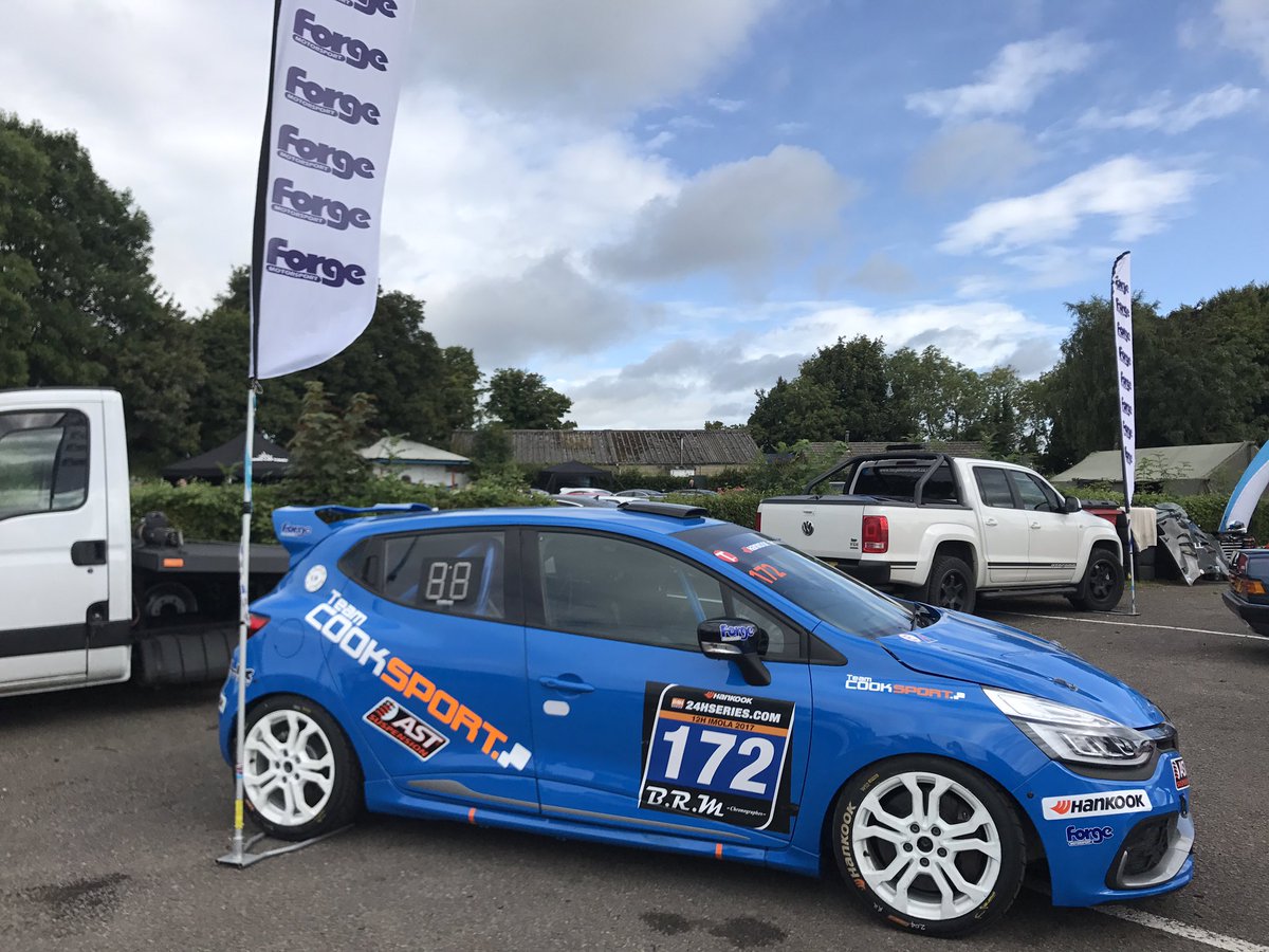 Back at <a href="/CastleCombeUK/">Castle Combe Circuit</a> for <a href="/ForgeMotorsport/">Forge Motorsport</a> Action Day. Some good looking cars here today, here's two of them..