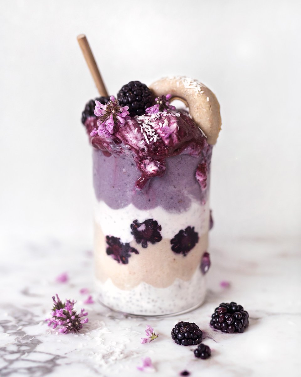 ☁️💜✨ When life give you blackberries prepare a damn tasty dessert out of them: instagram.com/vanelja/ #blackberries #nicecream