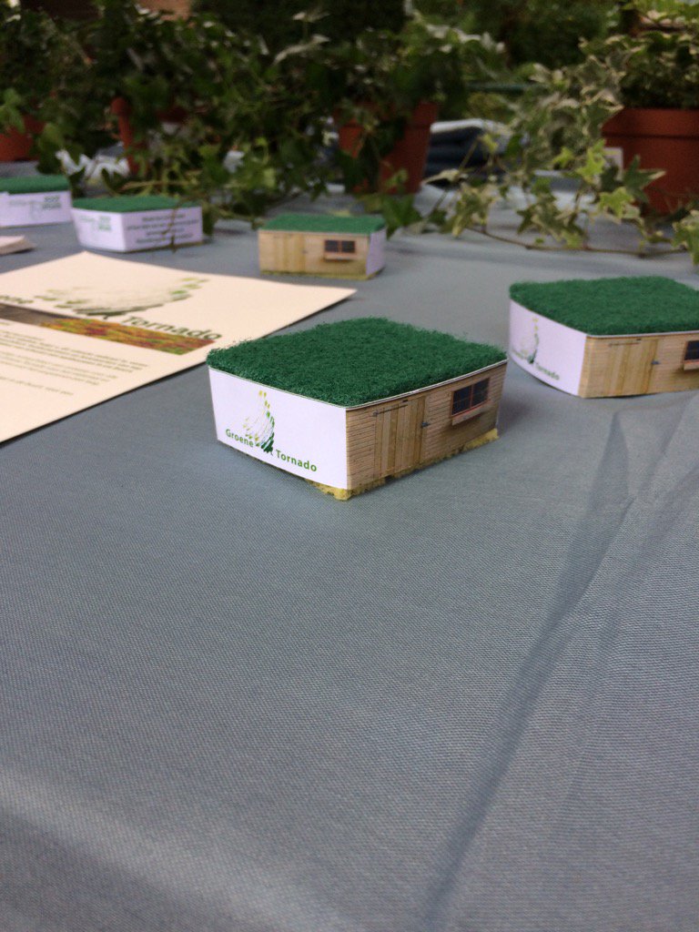 RoofUpdate's tweet image. De Groene Tornado schuurtjespons op het Rijswijks Strandwal Festival