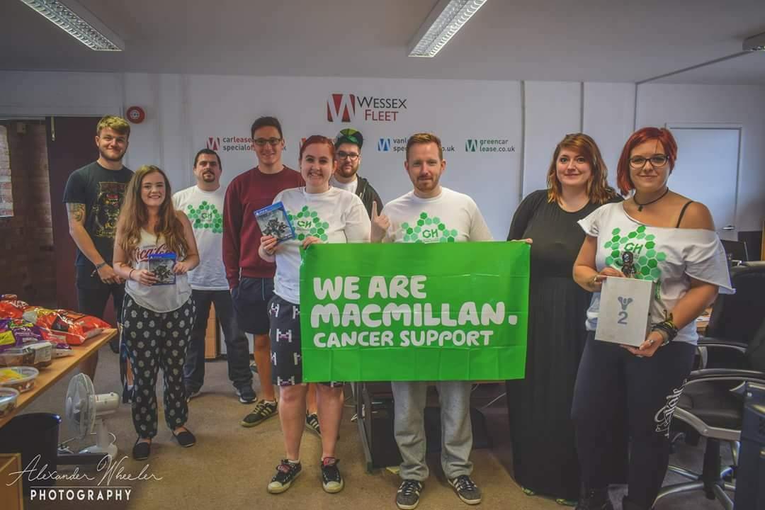 thelegendsofdur's tweet photo. Thank you to Alexander Wheeler Photography for taking some pics today! We're still going on our stream, come stop by! #teammacmillan https://t.co/mbQHxGNksH