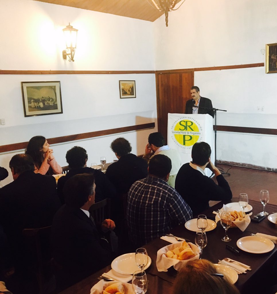 Asseff de @AgroindustriaAR en la 79 Exposición Rural de Pergamino. #90años <a href="/RuralPergamino/">RuralPergamino</a>. "La Agroindustria es el motor de la Argentina"