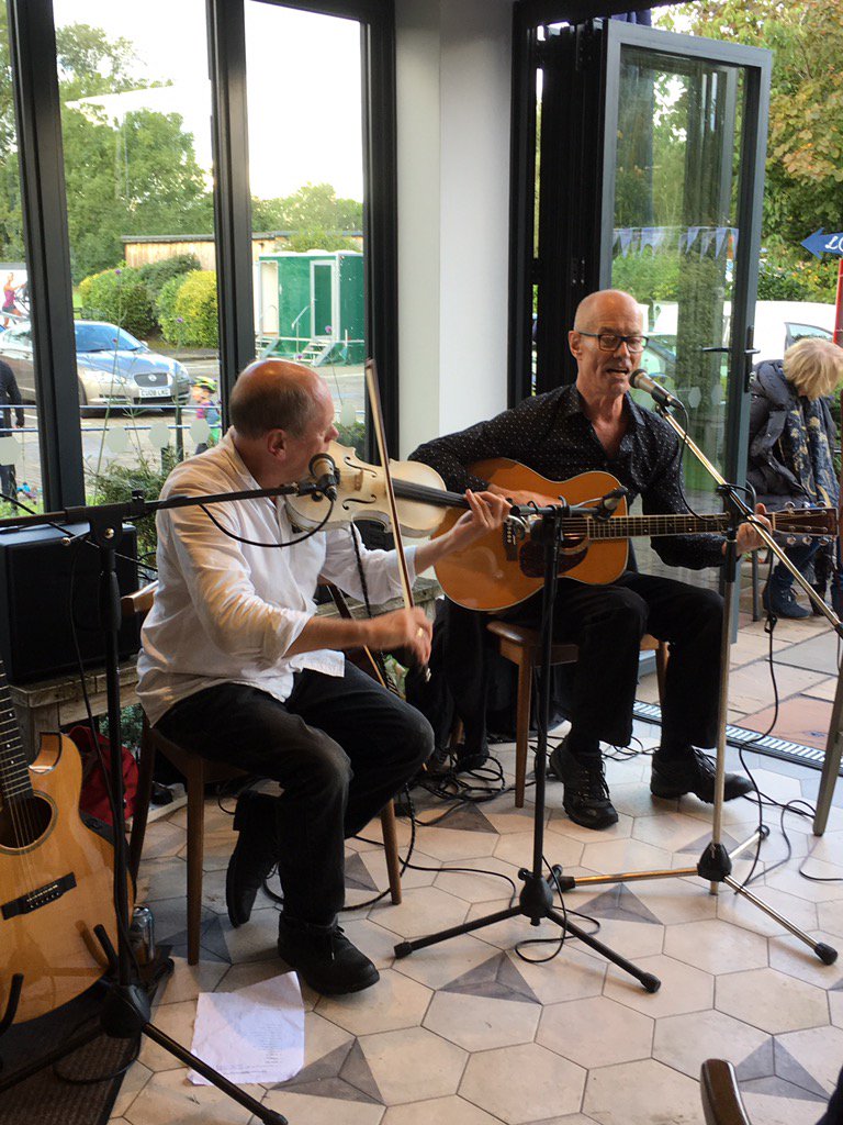 <a href="/SwanStreatley/">Swan at Streatley</a> <a href="/GoringFoodFest/">G&SFood&DrinkFest</a> great duo entertaining crowd in the swan at streatley