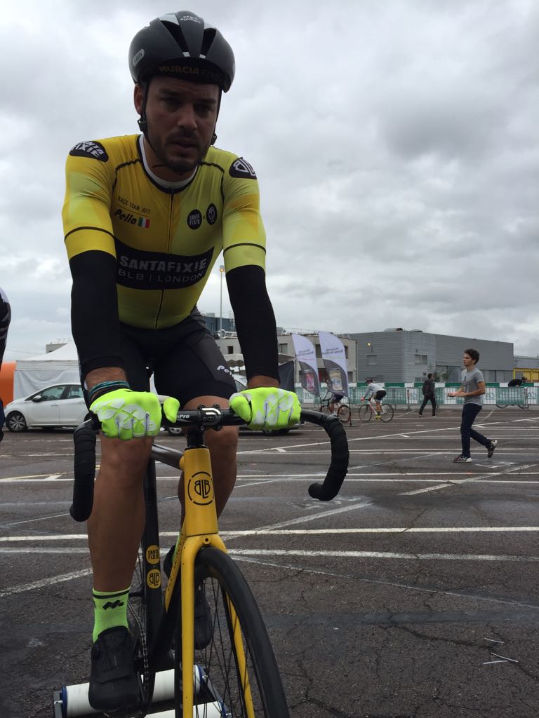 Día de perros en Dijon pero con muchas ganas. <a href="/santafixie/">Santafixie</a> #blb #abus <a href="/MobelSport/">Mobel Sport</a>