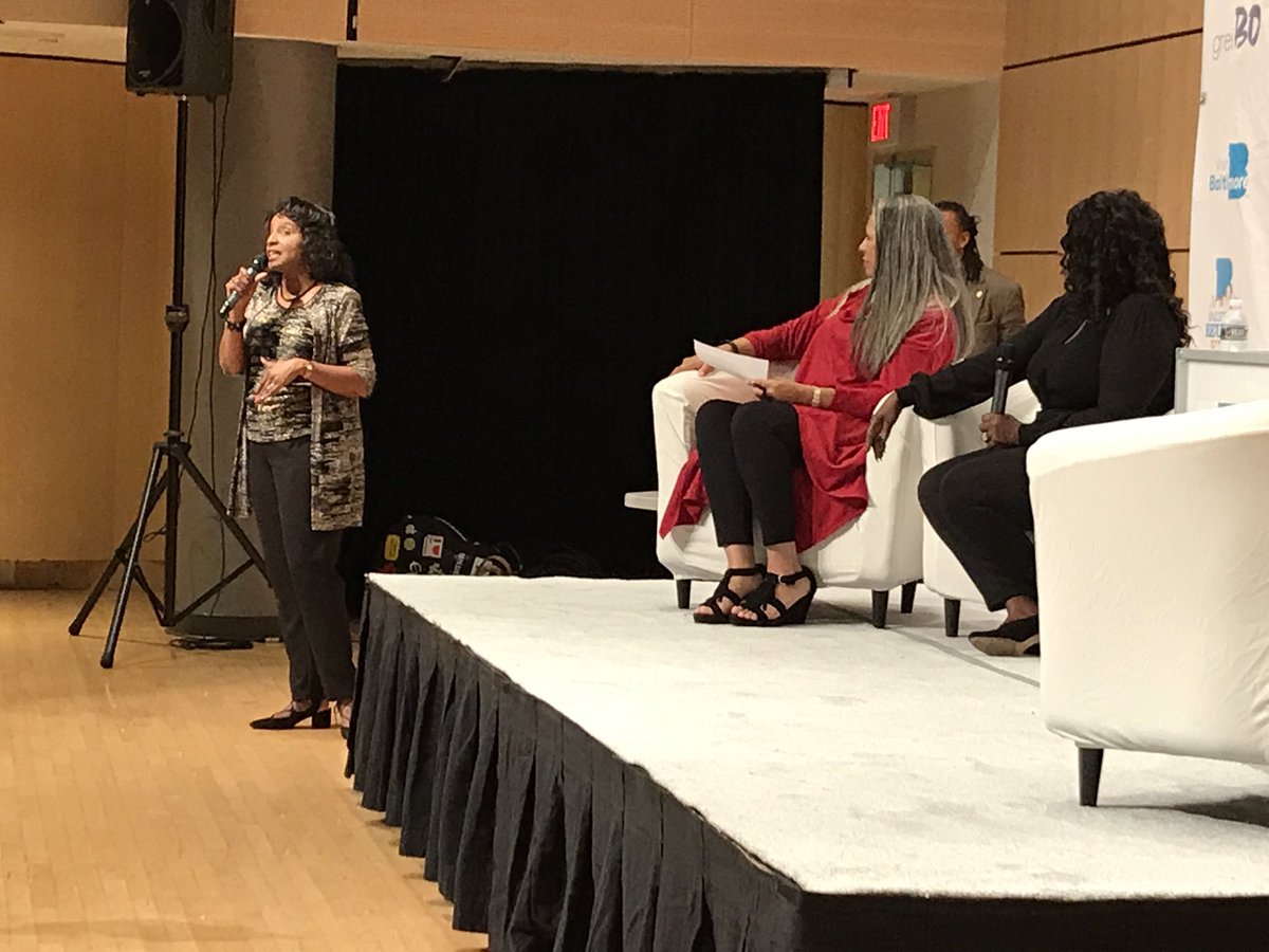 BaltimoreMD's tweet photo. Wanda Draper of @LewisMuseum greets #BRE2017 attendees. @BmoreReunion #MyBmore https://t.co/bg9VspnQ7M