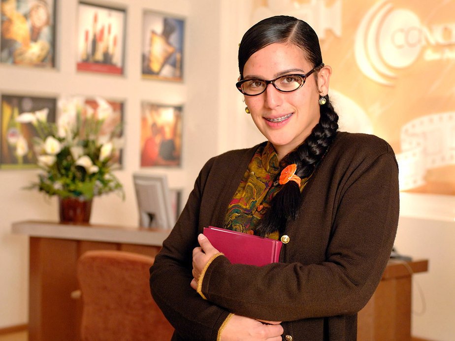 neivacristina4's tweet photo. Este así fue un personaje increíble 
@angelicavale como #LeticiaPadillaSolis en #LaFeaMasBella https://t.co/NGYcNF3IIr