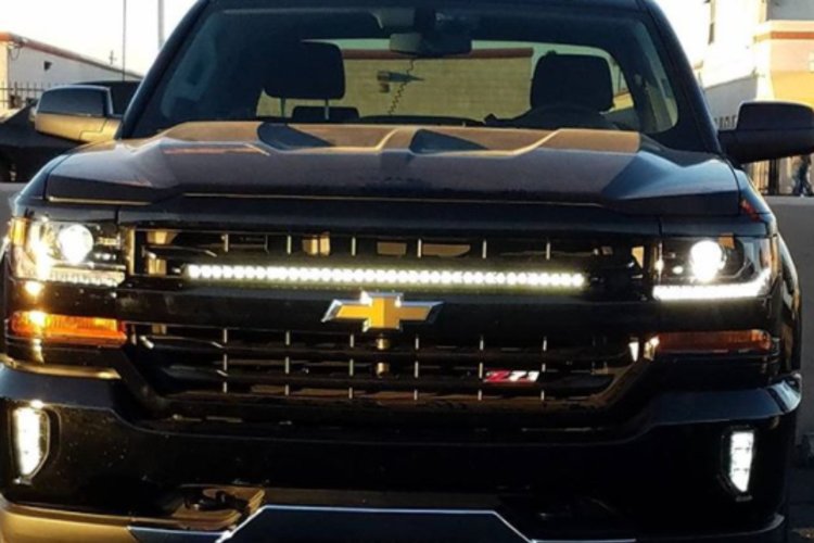 getHIDlights's tweet photo. Here are 71 reasons you should come to us for your lighting install. 😉  📷: @mrb20112 #chevyz71 #getHIDlights https://t.co/Tj1o4YcCJq