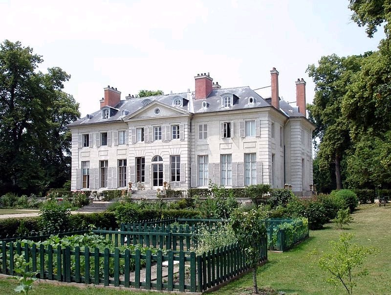 MonumentsApp's tweet photo. Le Château de la Chesnaye, Eaubonne, Val-d'Oise https://t.co/9V9Q6MuPoJ #Eaubonne #Vald'Oise https://t.co/aPbmNKpGjc