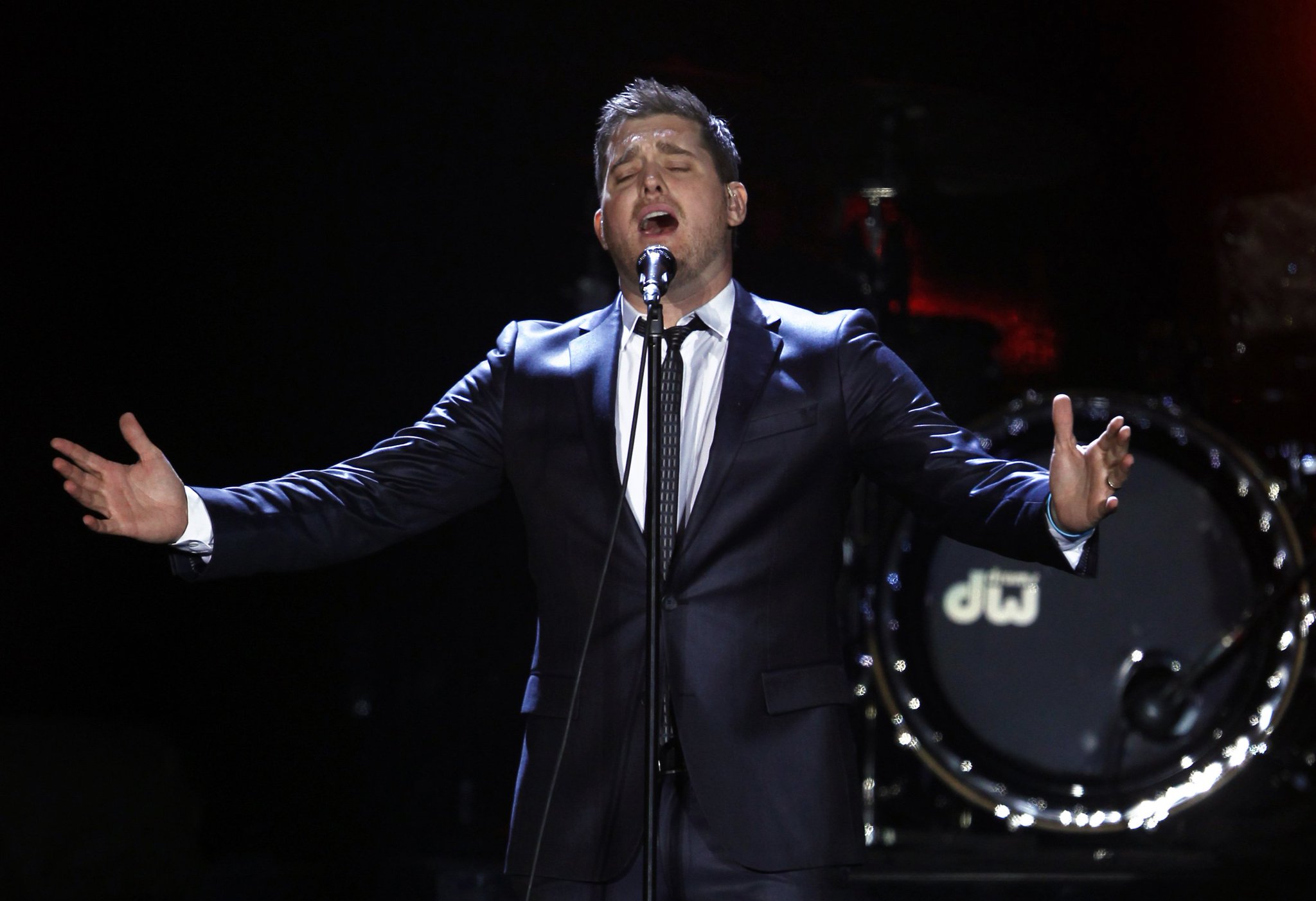 Happy Birthday to Michael Buble who turns 42 today! 