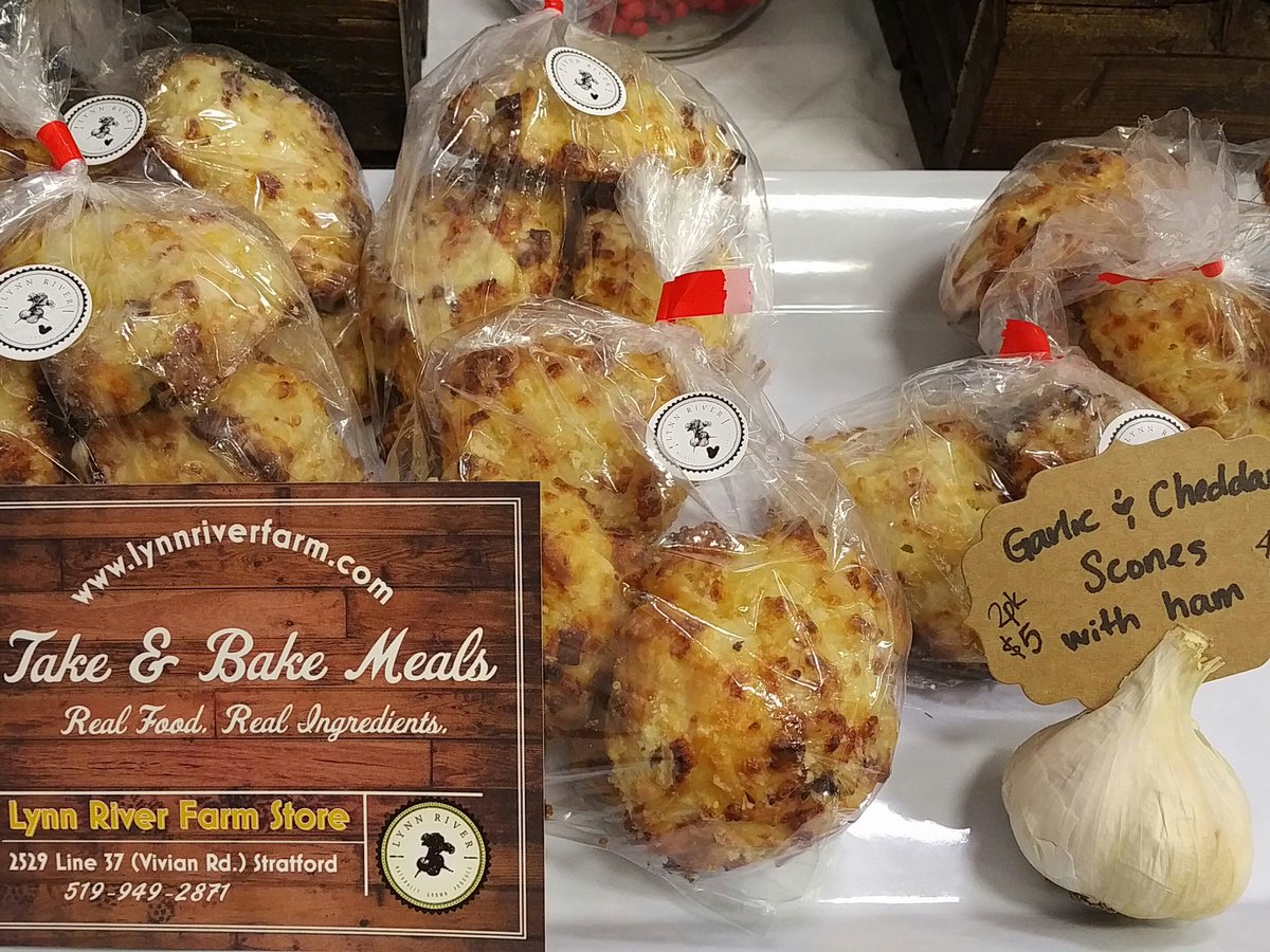 StratfordON's tweet photo. Don't these Garlic &amp; Cheddar Scones @LynnRiverFarm look amazing? Bet they taste even better! See them @GarlicStratford https://t.co/vVruYjnv4F