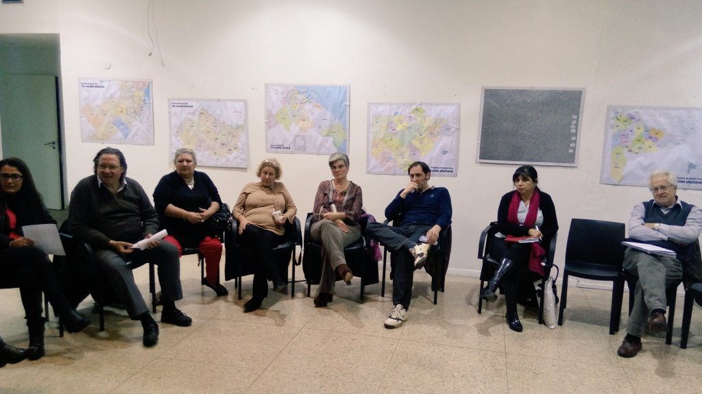 GabrielaTroiano's tweet photo. Candidatos y candidatas del @FrenteSyP de los municipios camino a las elecciones de octubre con toda la fuerza y la alegría de construir! https://t.co/qP9pdDwSS8