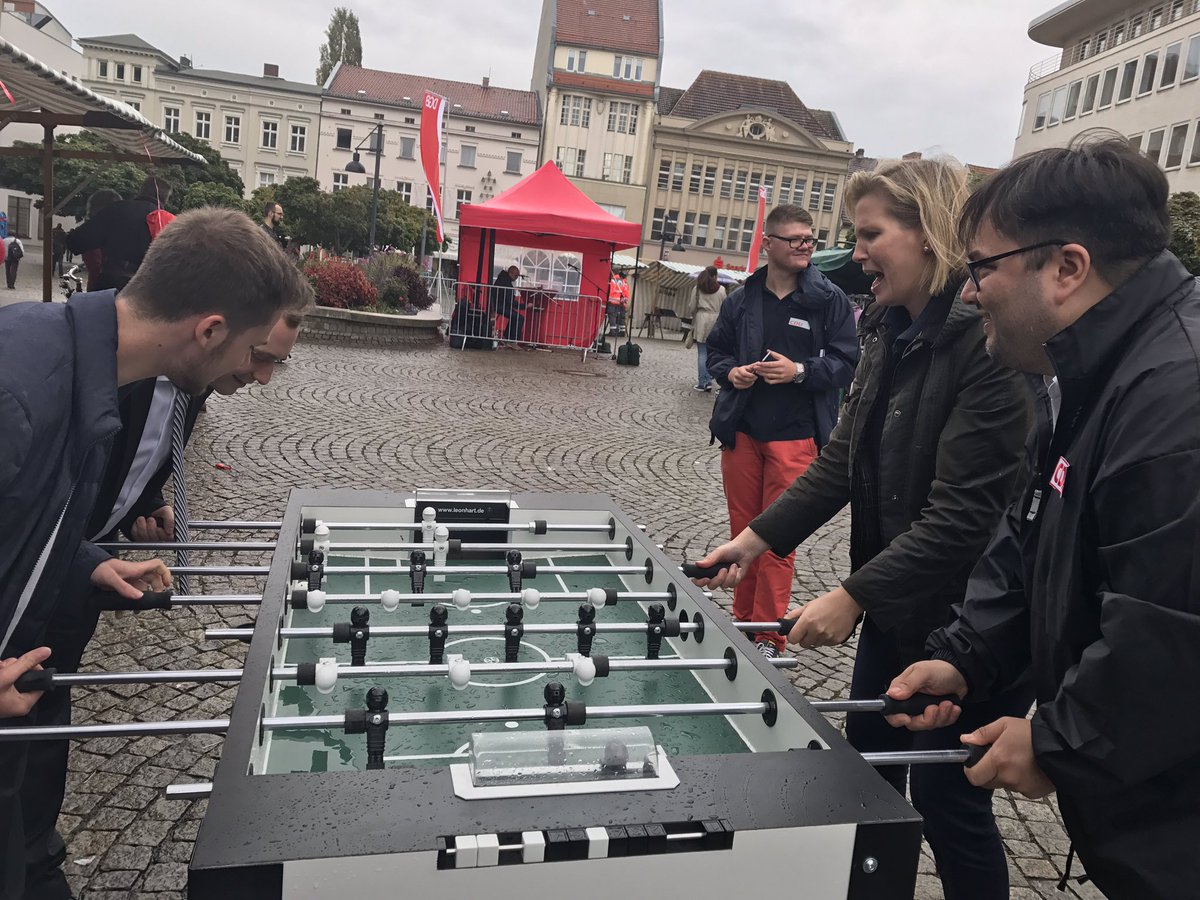 OlafLemke's tweet photo. #CDA Berlin ist zum #TagderCDA auf dem Spandauer Gewerkschaftsmarkt und hat sichtbar Spaß! @CDA_Bund @kaiwegner @DimitriGolodni #fedidwgugl https://t.co/sogAwWalo9