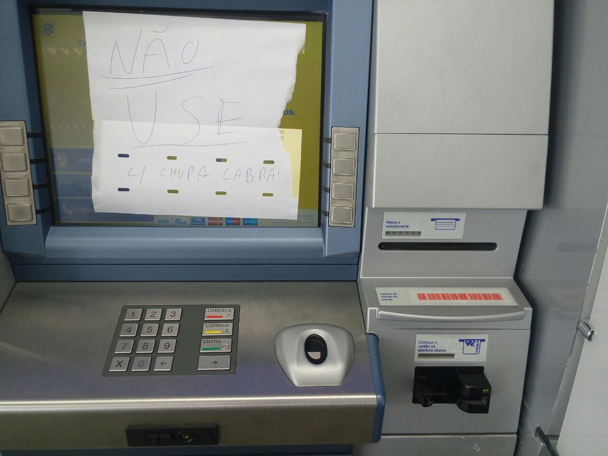 Guardas evitam fuga e prendem homem que tentava instalar máquina chupa-cabra em agência bancária de Icaraí. #GCMNiterói