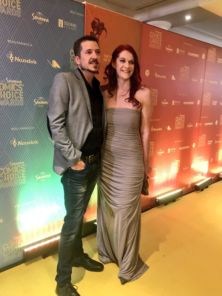 Comics_Choice's tweet photo. The @OnFireComedy team walking the Yellow Carpet #SavannaCCA 👏👏👏👌👌👌 https://t.co/FAEc3HJsna