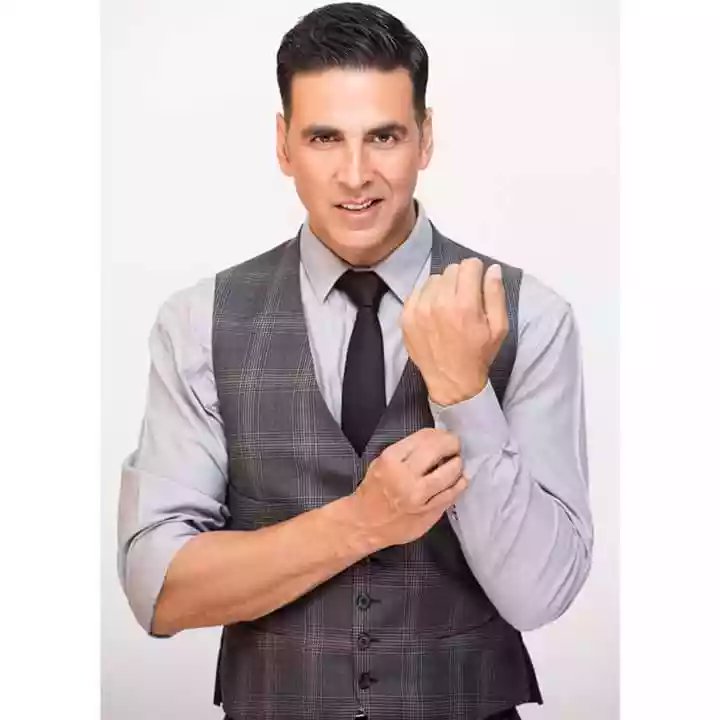 Happy Birthday to my Favourite Akshay Kumar sir. You bring so much Joy to my Heart!    